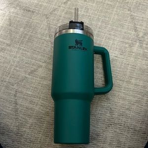 Stanley Quencher H2.0 FlowState Tumbler - 40 fl. oz. Green
